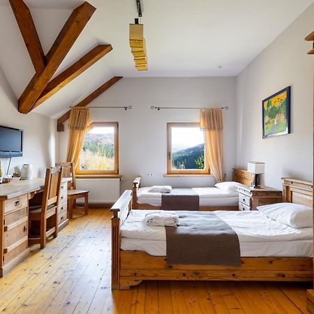 Korunka Hotel Tatariv Ngoại thất bức ảnh