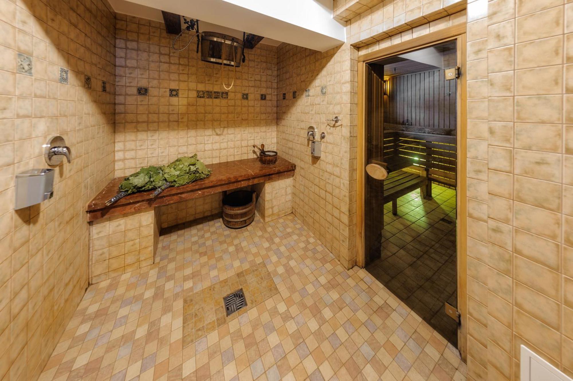 Korunka Hotel Tatariv Ngoại thất bức ảnh